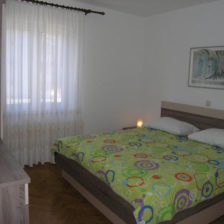Apartments Biljana For Relaxing Holidays In Baska Extérieur photo